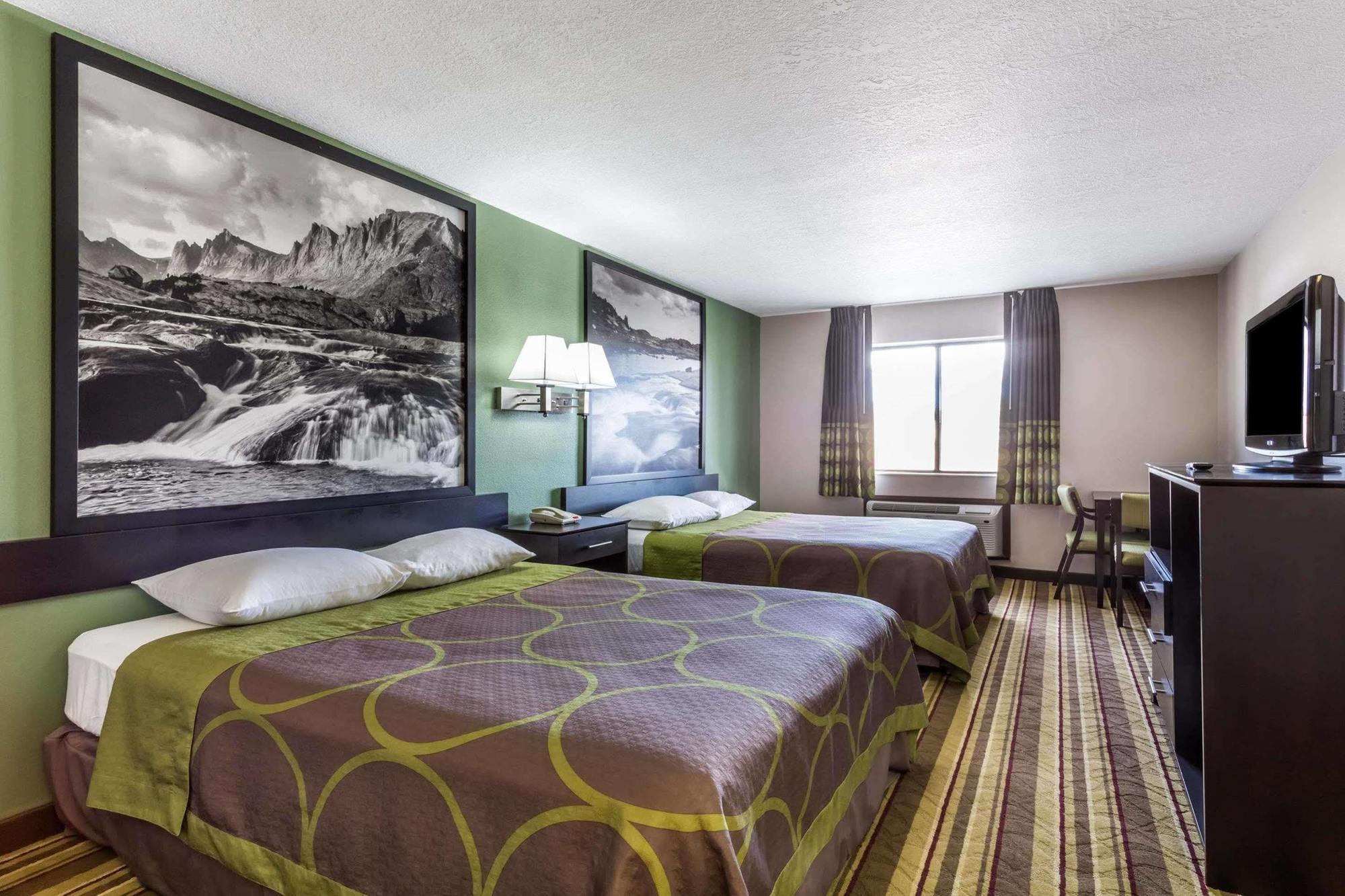 Super 8 By Wyndham Rock Springs Hotel Ngoại thất bức ảnh